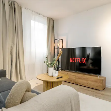 Elly Nine - Stylish Urban * Wiesbaden