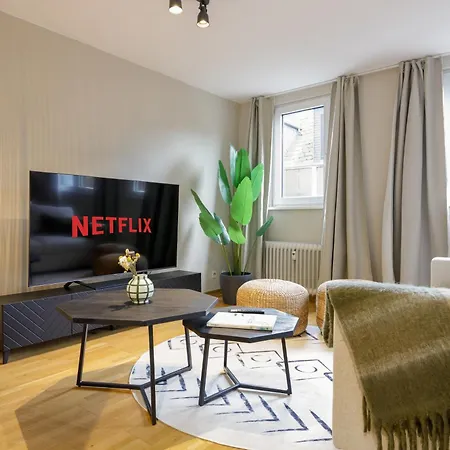 Elly Nine - Stylish Urban * Wiesbaden