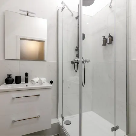 Elly Nine - Stylish Urban Wiesbaden