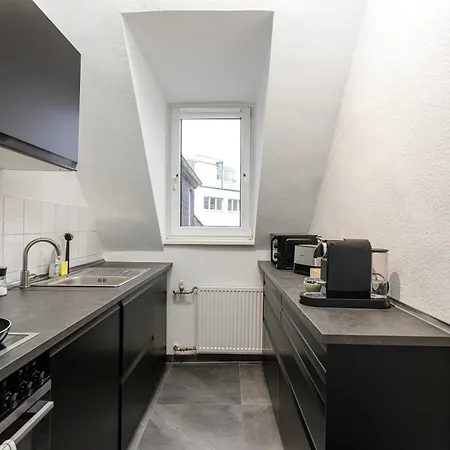 Elly Nine - Stylish Urban * Wiesbaden