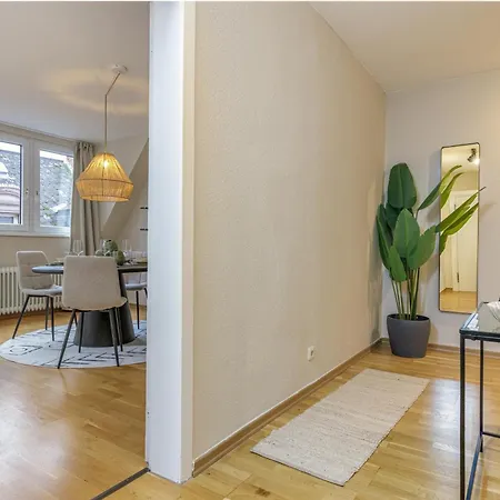 Elly Nine - Stylish Urban