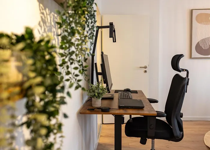 Elly Nine - Stylish Urban * 威斯巴登