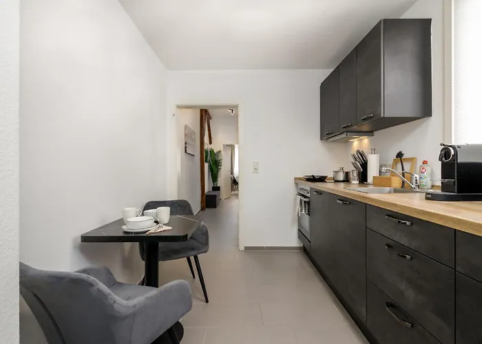 Elly Nine - Stylish Urban Apartman *