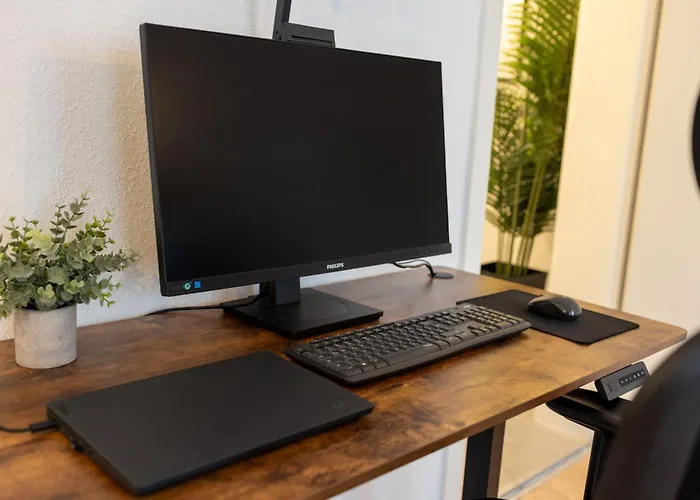 Elly Nine - Stylish Urban Apartman