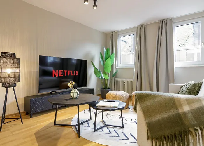 Elly Nine - Stylish Urban * Βιζμπάντεν