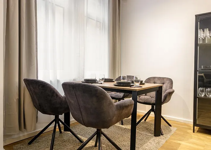 Elly Nine - Stylish Urban Apartman Wiesbaden