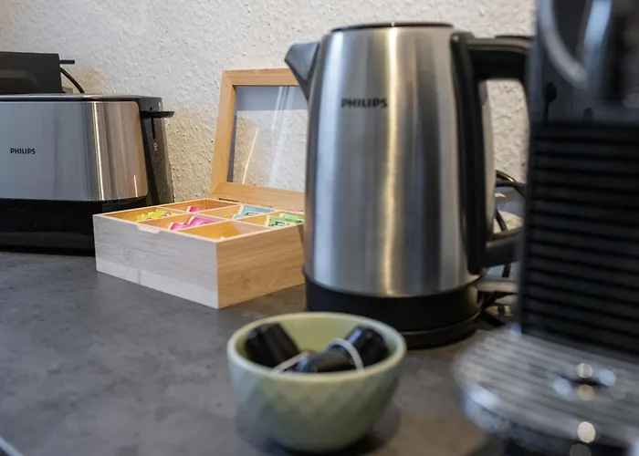 Elly Nine - Stylish Urban Apartman