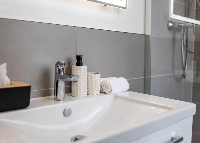 Elly Nine - Stylish Urban Apartman *