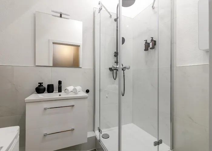 Elly Nine - Stylish Urban Wiesbaden