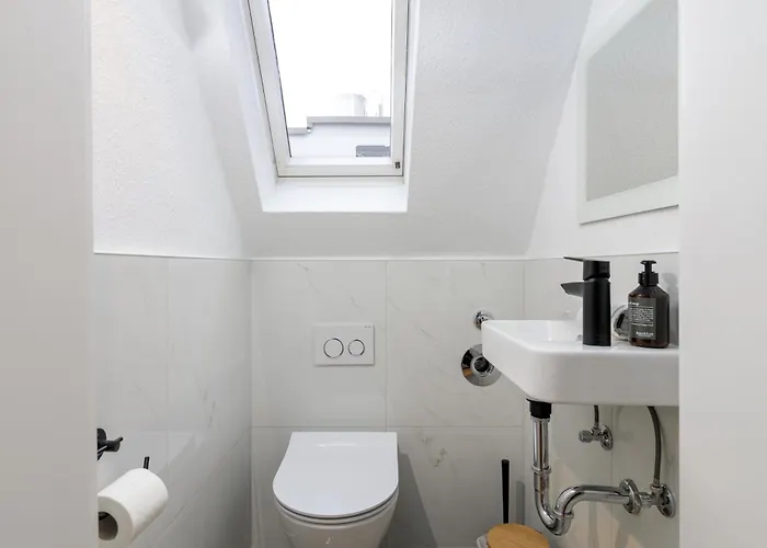 Elly Nine - Stylish Urban Apartman