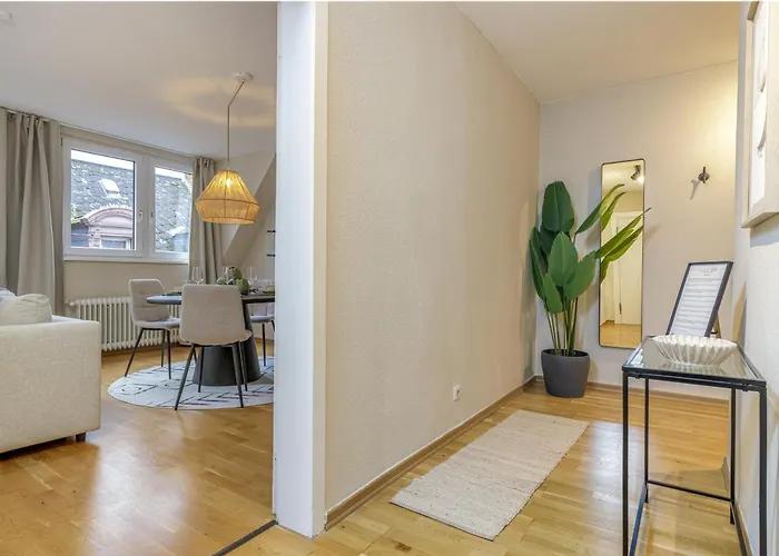 Elly Nine - Stylish Urban