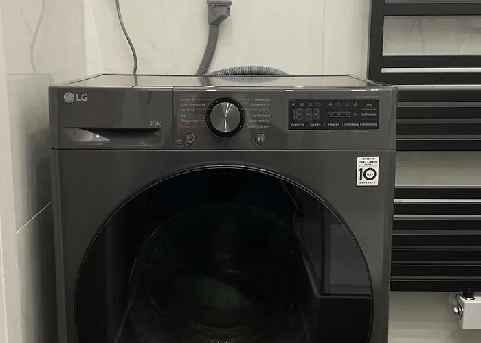 Elly Nine - Stylish Urban Wiesbaden